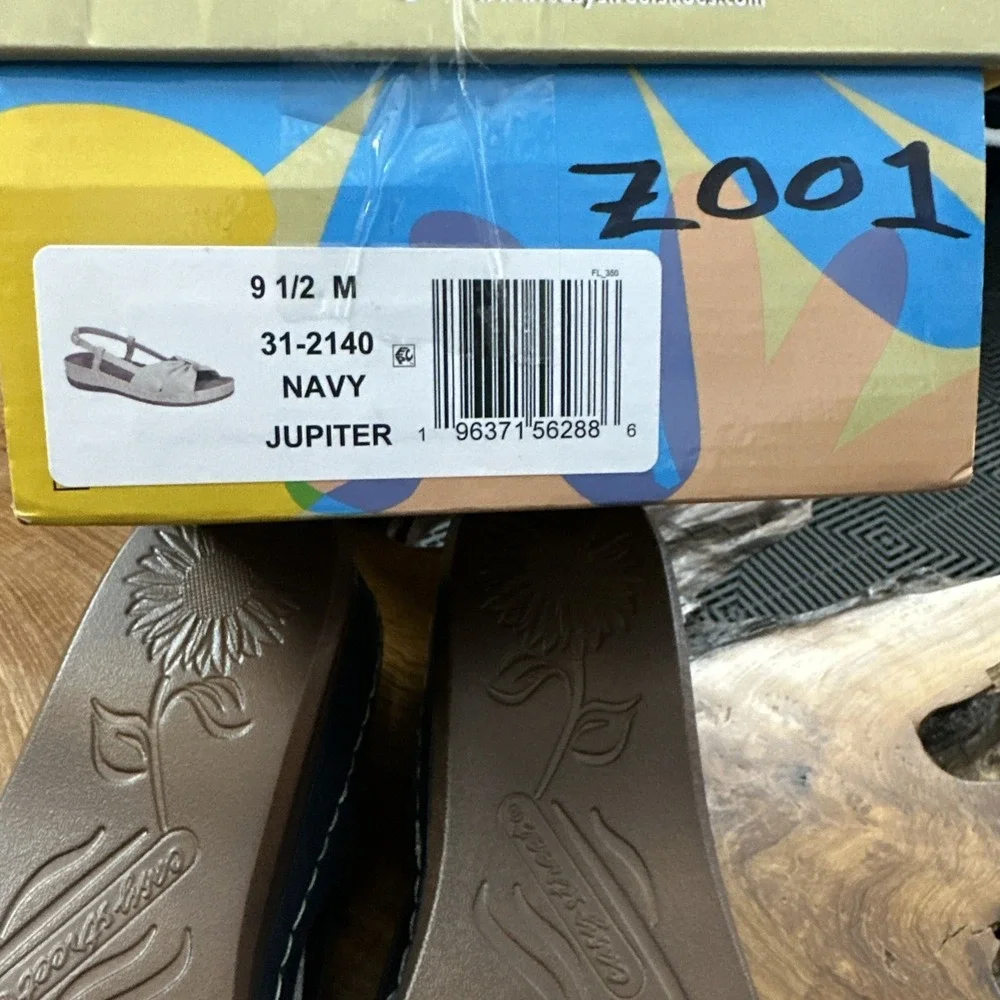 Easy Street Women's Jupiter Slingback Comfort Sandals Black Size 9 1/2‎